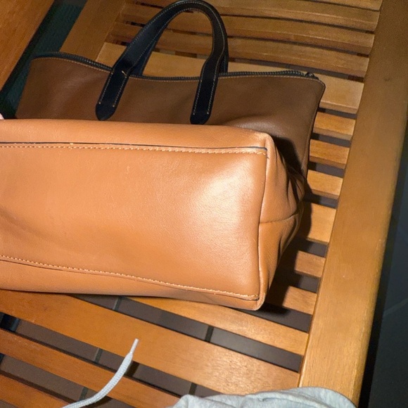 Coach Brown Leather Graham fold over Tote Bag - Picture 3 of 8